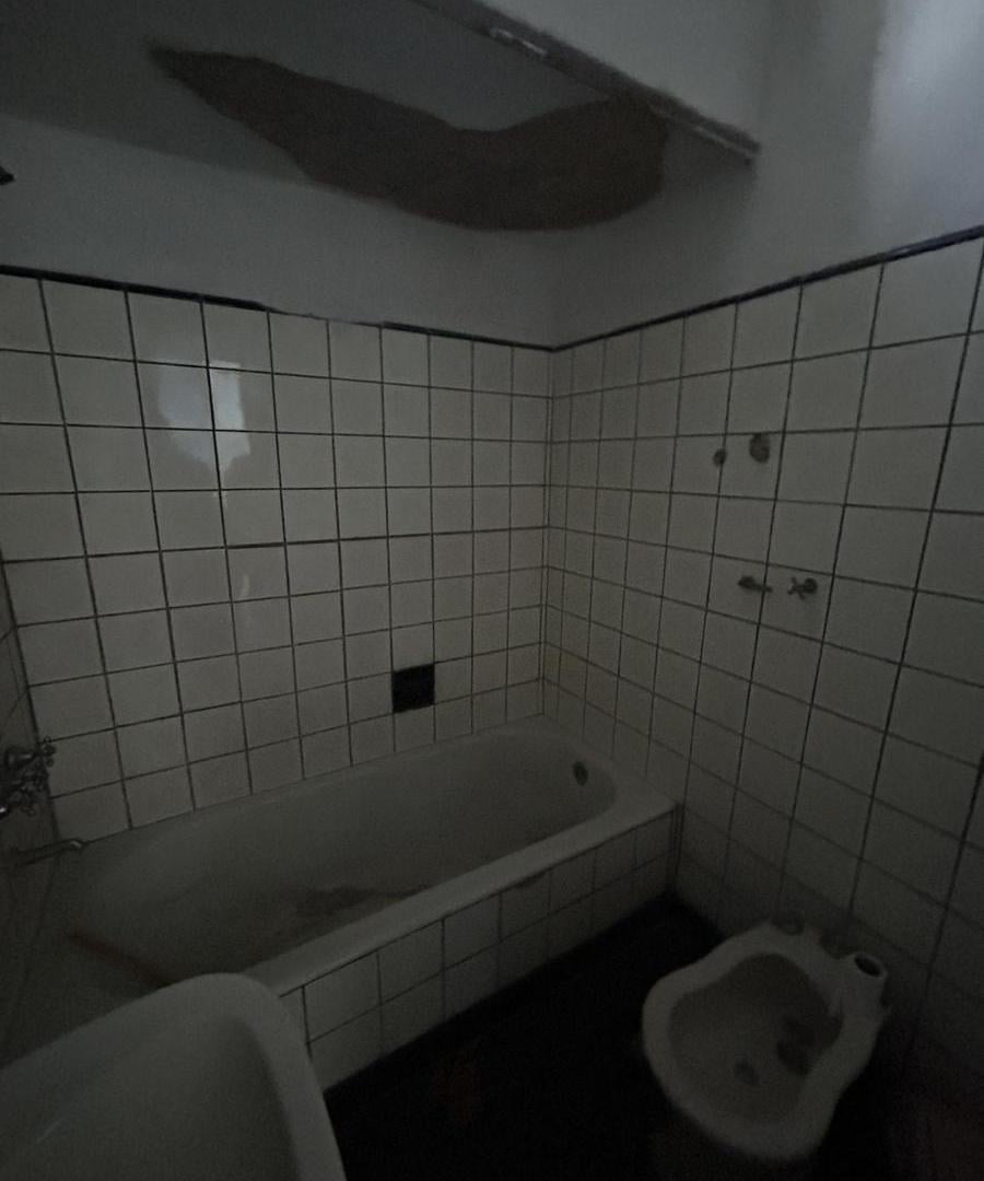 Foto de ALQUILER CON FINES COMERCIALES - CASA, imagen 4