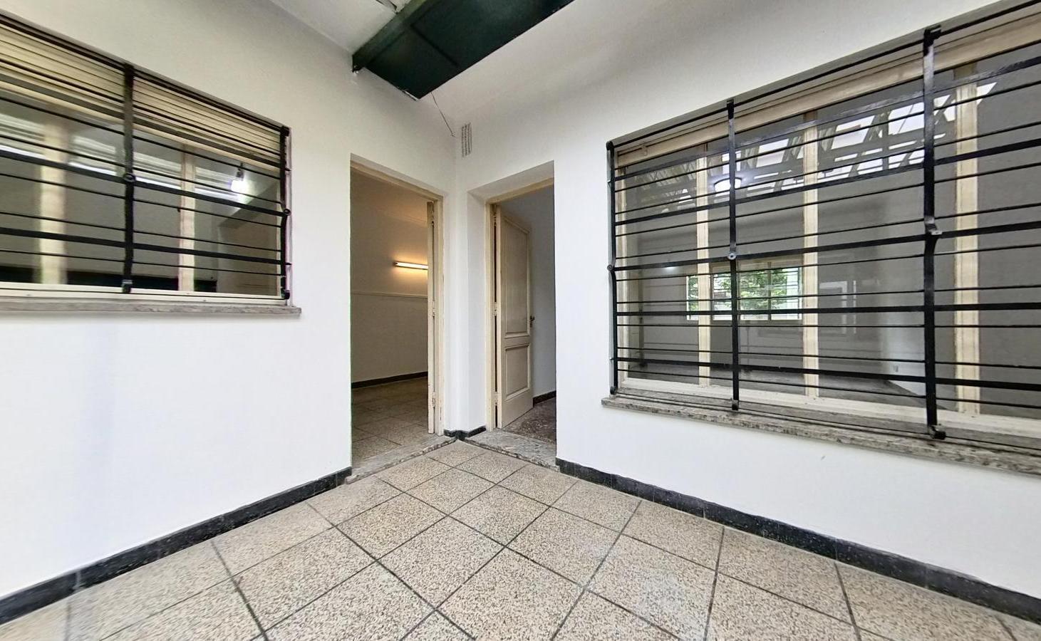Foto de Casa en Lomas de Zamora Oeste en barrio residencial, imagen 5