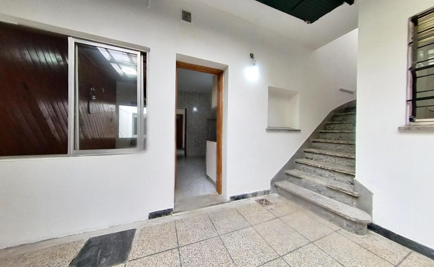 Foto de Casa en Lomas de Zamora Oeste en barrio residencial, imagen 4