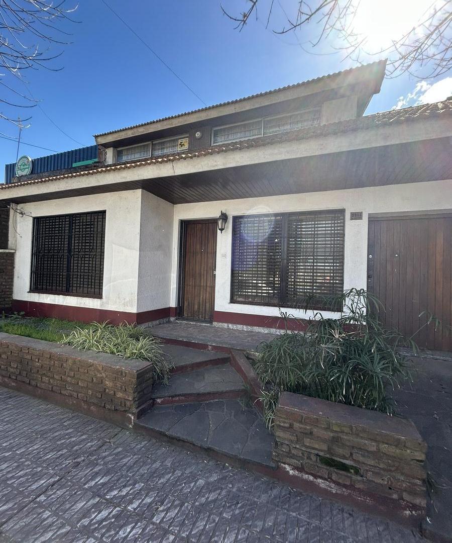 Foto de Casa en venta en Lomas de Zamora, imagen 2