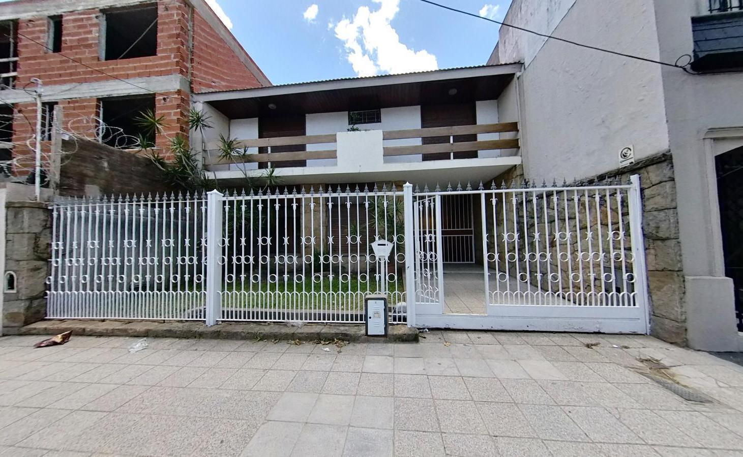 Foto de Casa en venta Lomas de Zamora, imagen 1