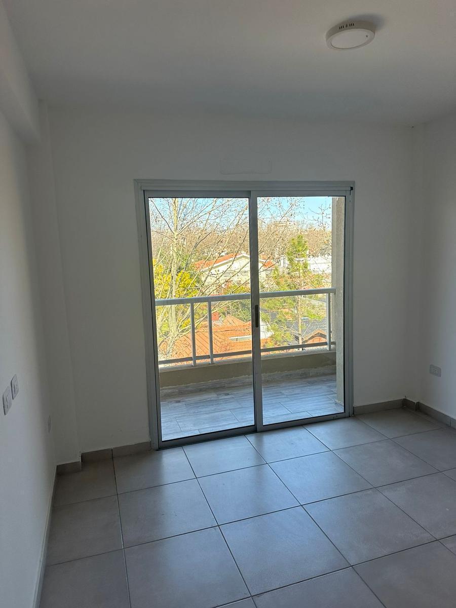 Departamento en Venta en Monte Grande - 3 Ambientes con Cochera, Parrilla y Terraza 5
