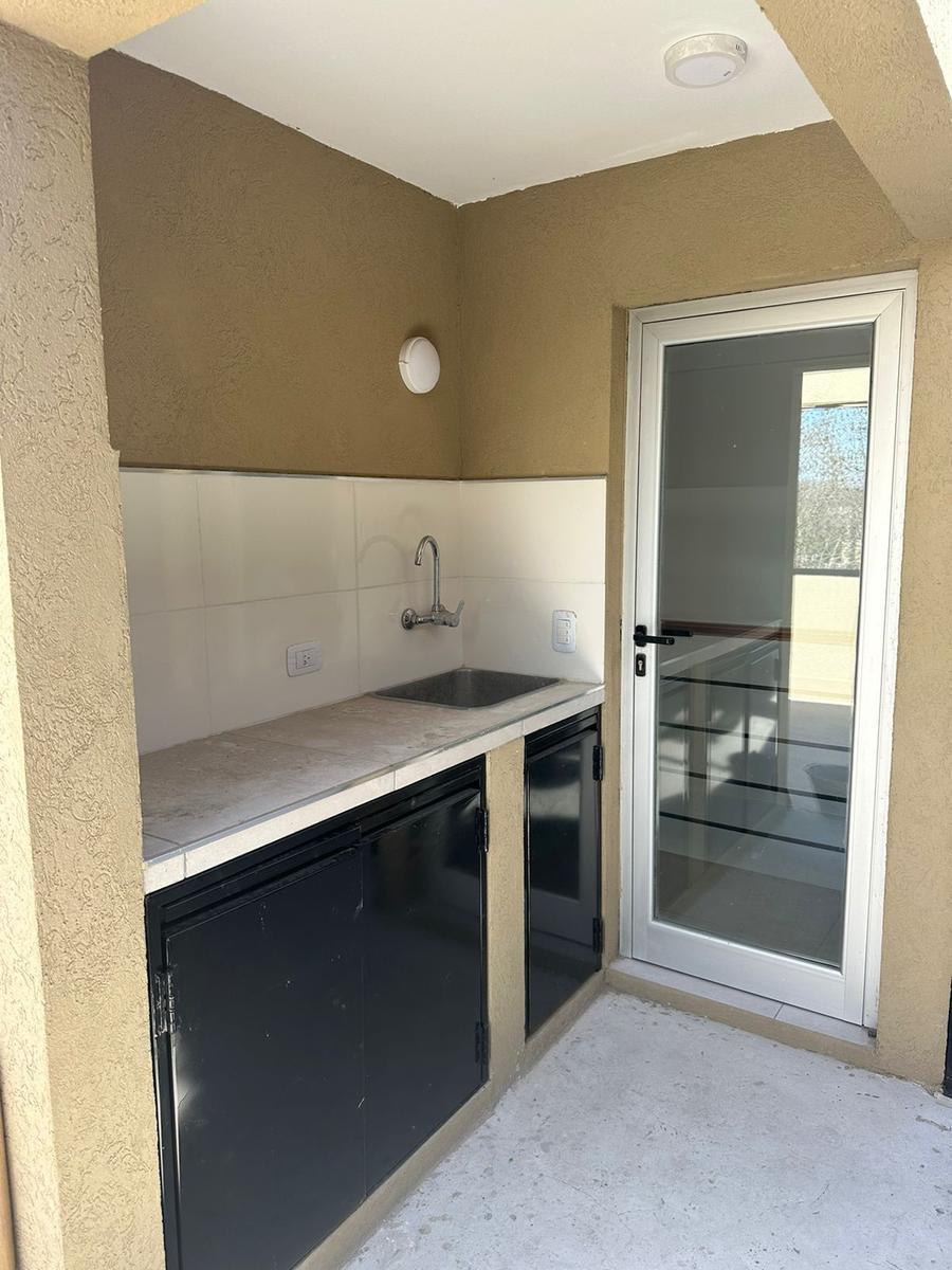 Departamento en Venta en Monte Grande - 3 Ambientes con Cochera, Parrilla y Terraza 1