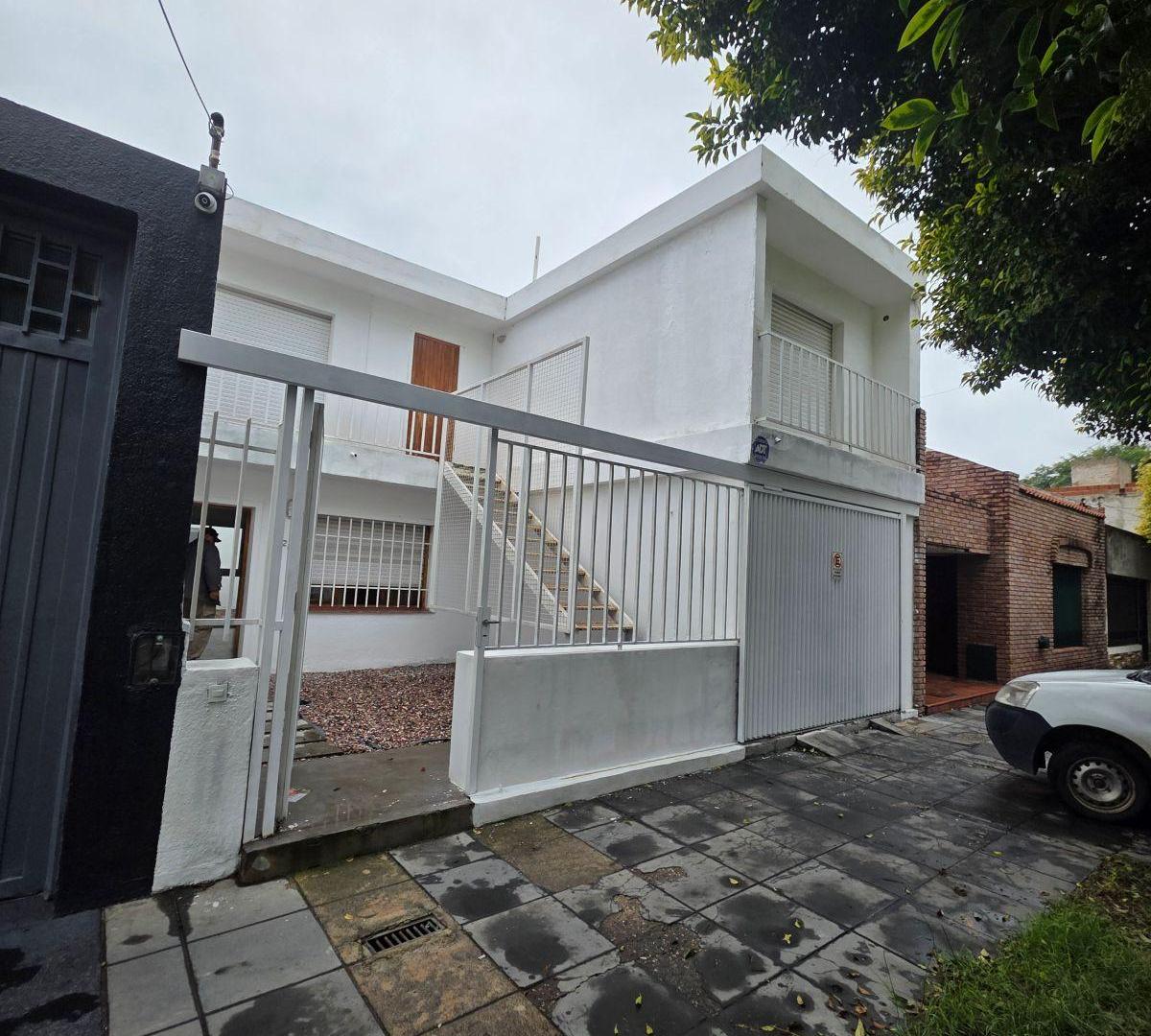 Galpon con oficinas y departamento!!! Los Paraisos!!!!