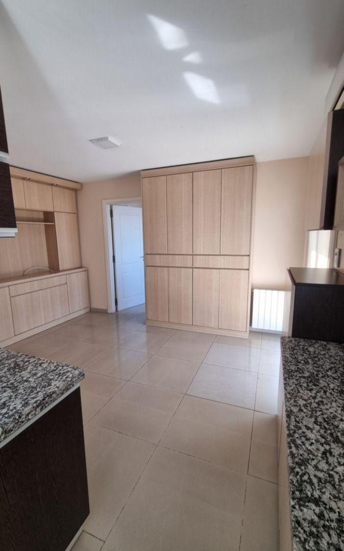Foto de ALQUILAMOS PISO DE CATEGORIA!!! AL FRENTE DEL PALACIO FERREYRA! 3 DORMI, imagen 3