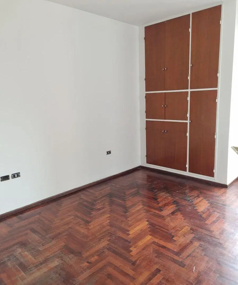 DEPARTAMENTO EN VENTA!! 2 DORMITORIOS! CENTRO! ESCRITURA 4
