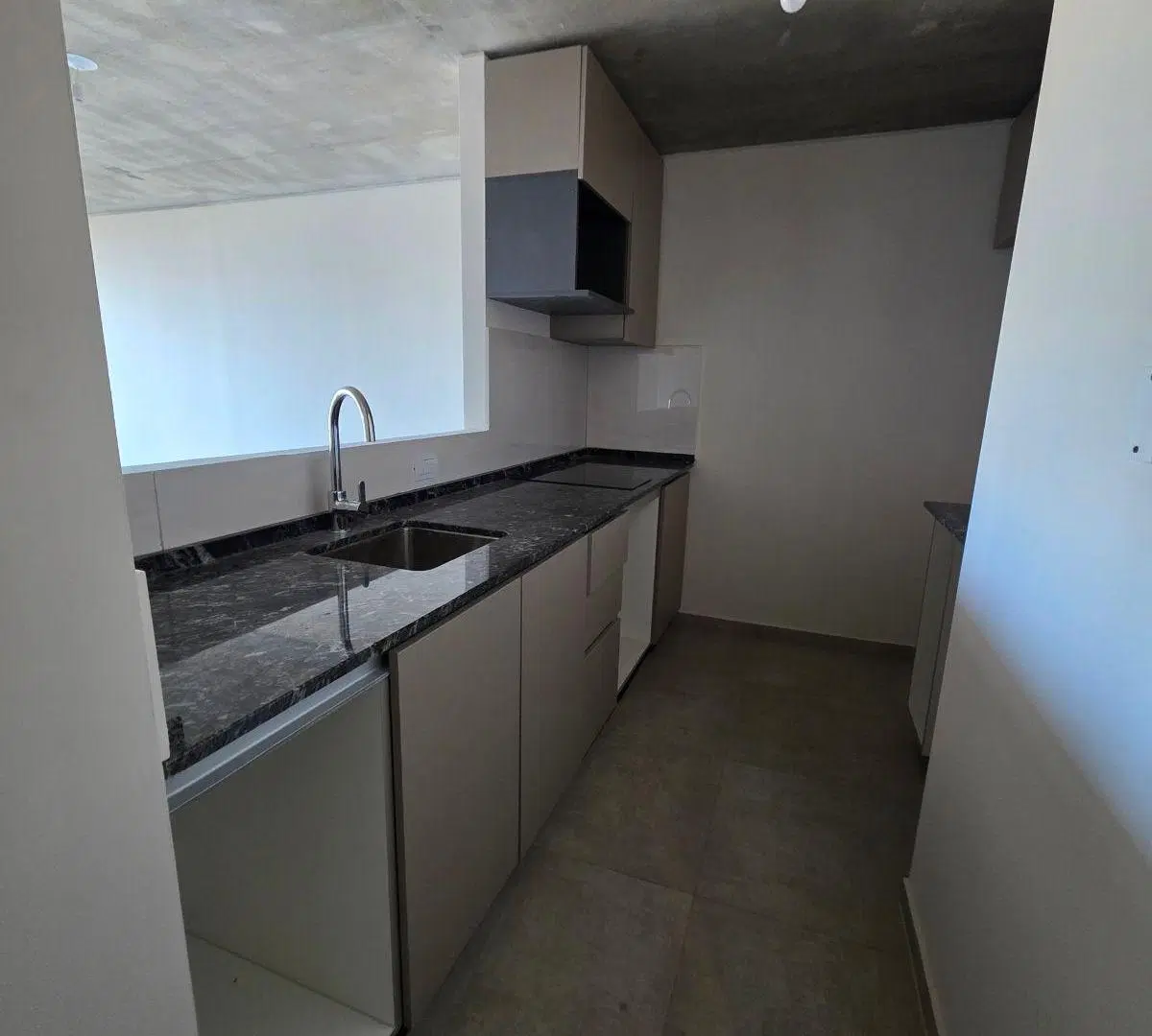 ALQUILAMOS! UN DORMITORIO A ESTRENAR! B° COFICO 5