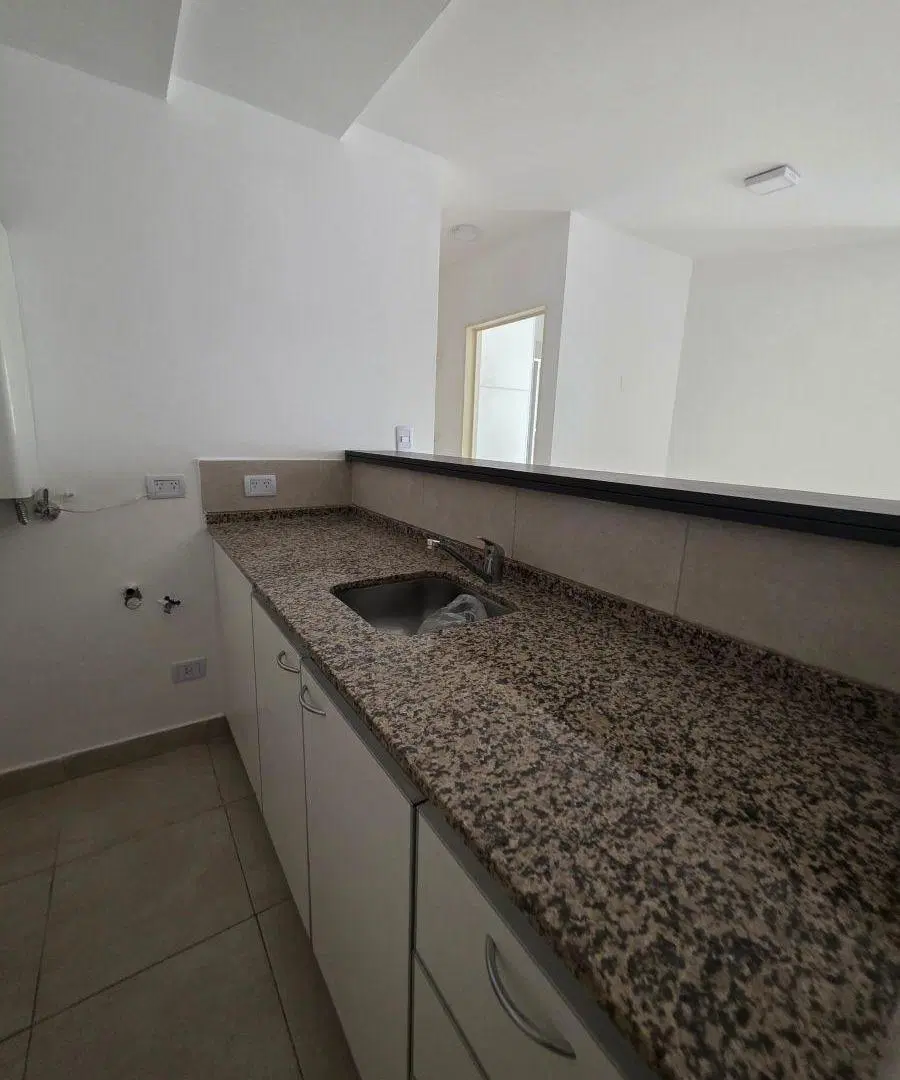 NUEVA CORDOBA!!! 1 DORMITORIO!! GRAN UBICACION! 4