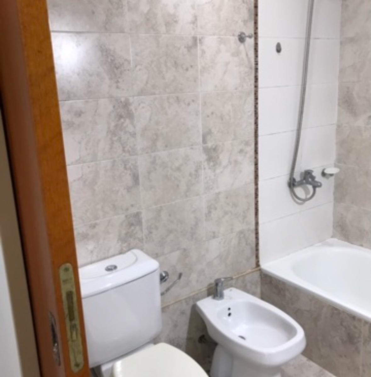 Hermoso Departamento de 2 Ambientes en Parque Avellaneda 1