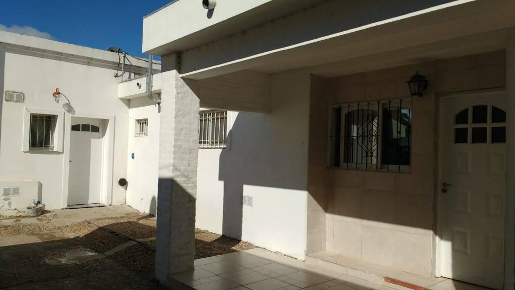 Casa + 5 Departamentos en San Nicolas en Permuta. Oportunidad 1