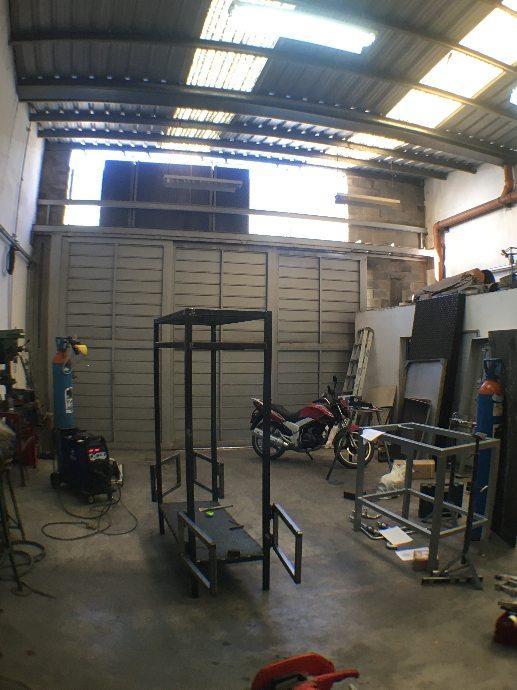 Industria en Venta en Haedo Sur 3