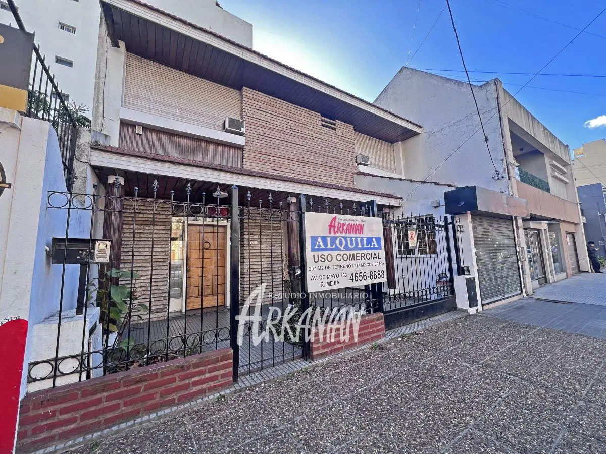 CASA PARA USO COMERCIAL 1