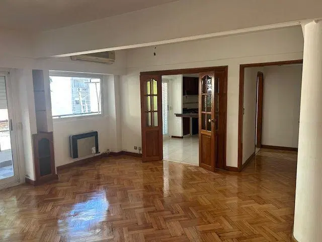 Departamento 4 ambientes. | DEL VALLE IBERLUCEA al 3000 3