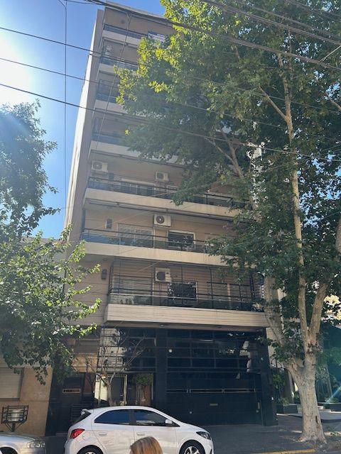 Departamento 4 ambientes. | DEL VALLE IBERLUCEA al 3000