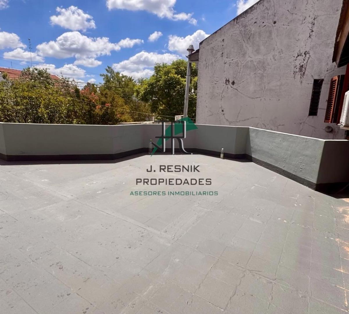 Casa en Moreno 4 Dorm. Impecable Para Entrar 1