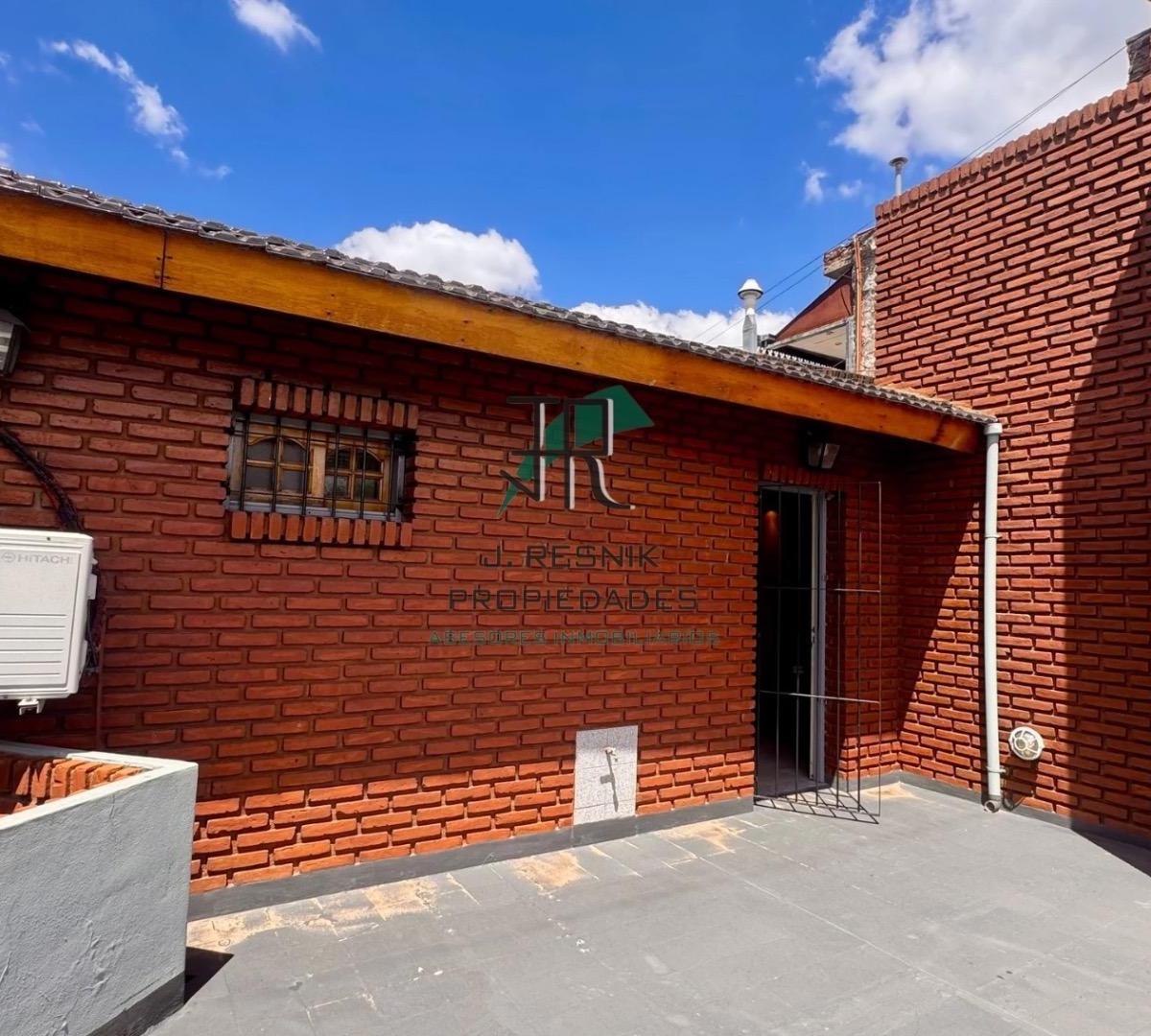 Casa en Moreno 4 Dorm. Impecable Para Entrar 3