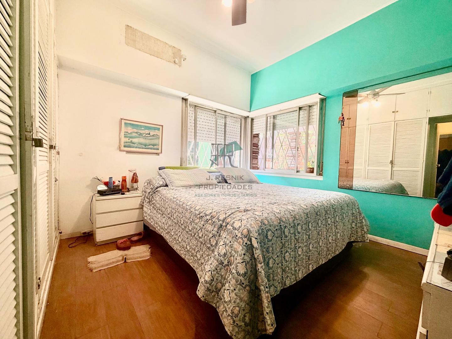 Foto de CASA 6 AMBIENTES 2 COCHERAS EN MUY BUEN ESTADO, imagen 3