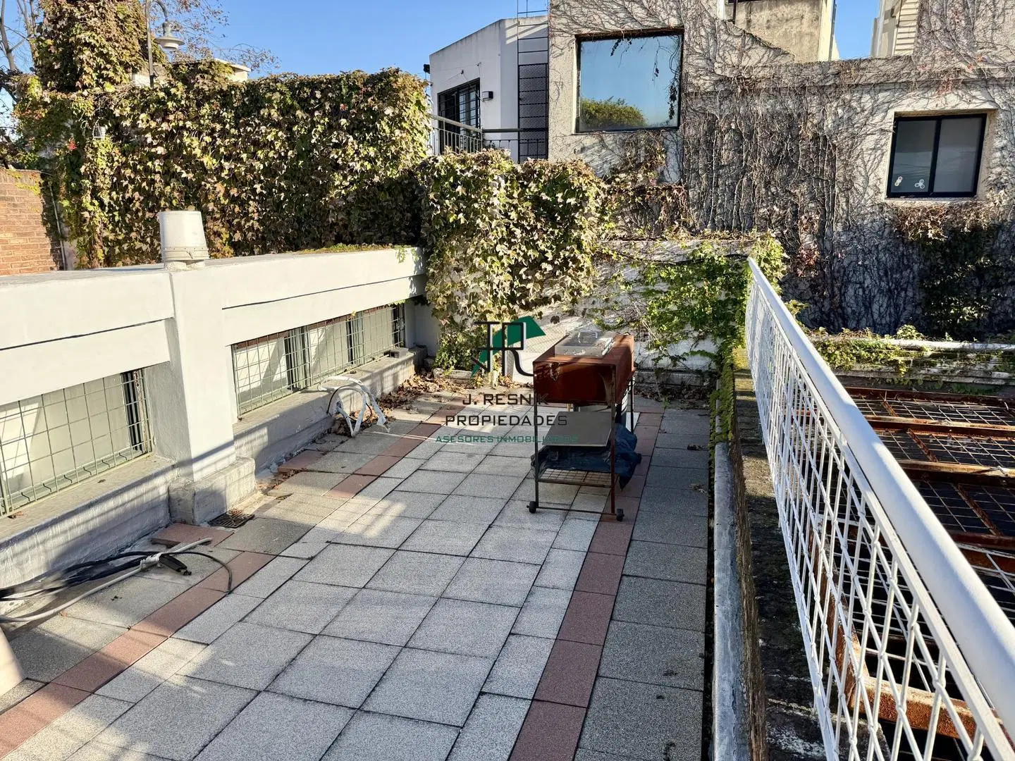 Local / Oficina nueva. Planta libre. Terraza 5