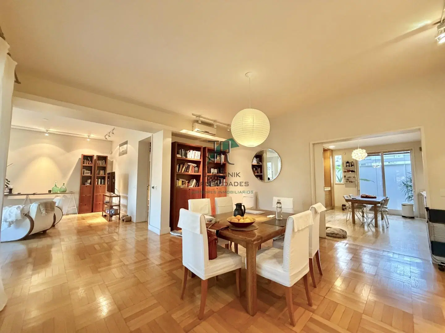 RESIDENCIA EN 4 PLANTAS - ASCENSOR - PARQUE - PILETA 2