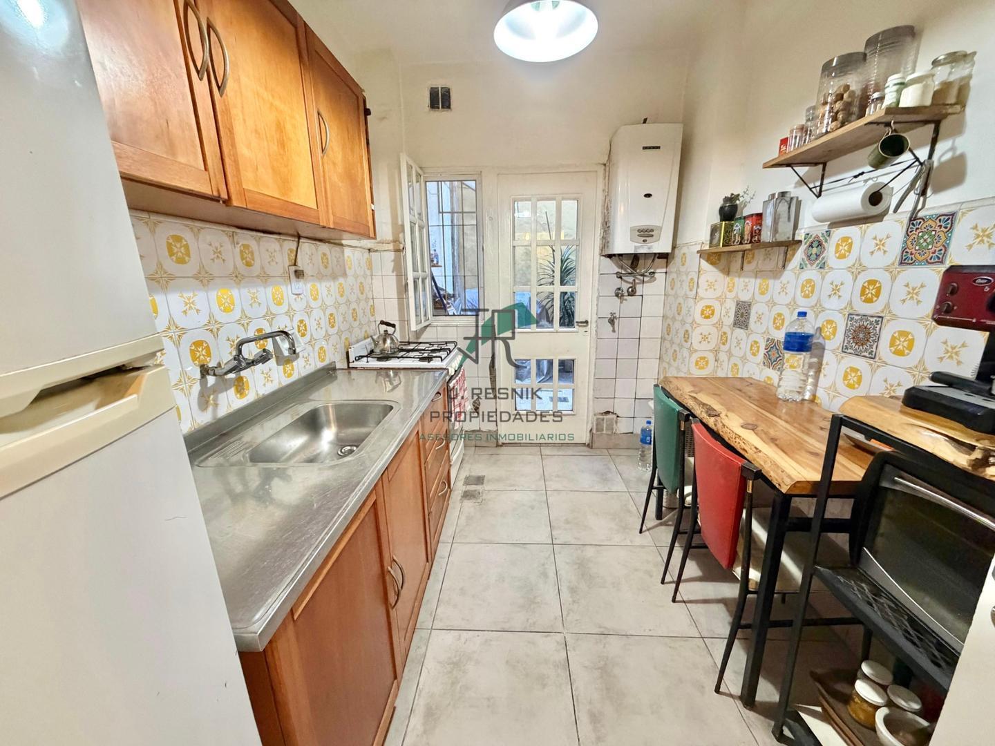 Foto de Excelente 2 ambientes con patio. Apto profesional, imagen 1