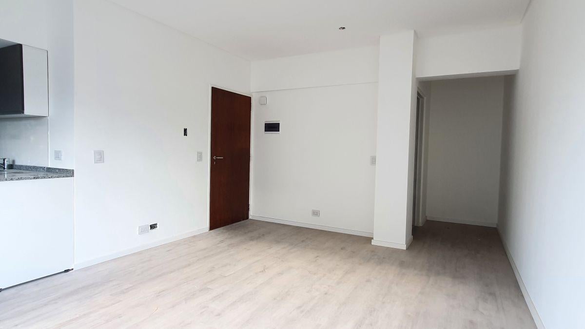 Villa Devoto - Llavallol 4513 - 1 Amb - 5 piso - Contra frente - balcón