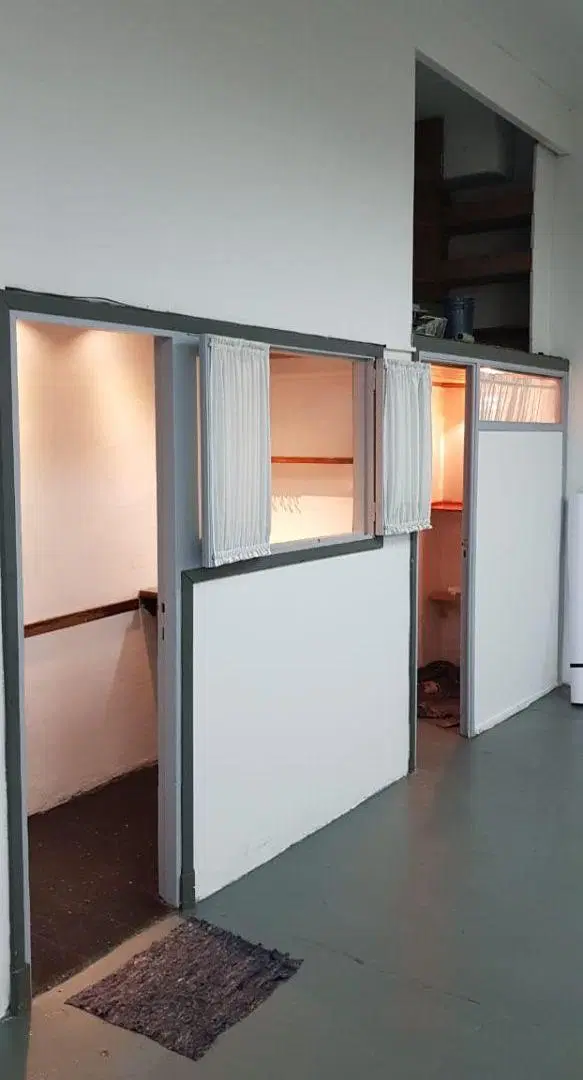 VENTA EXCELENTE LOCAL PARA DEPÓSITO O TALLER ZONA OLIVOS 4