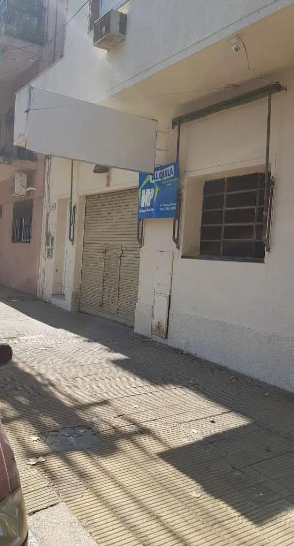 VENTA EXCELENTE LOCAL PARA DEPÓSITO O TALLER ZONA OLIVOS 3