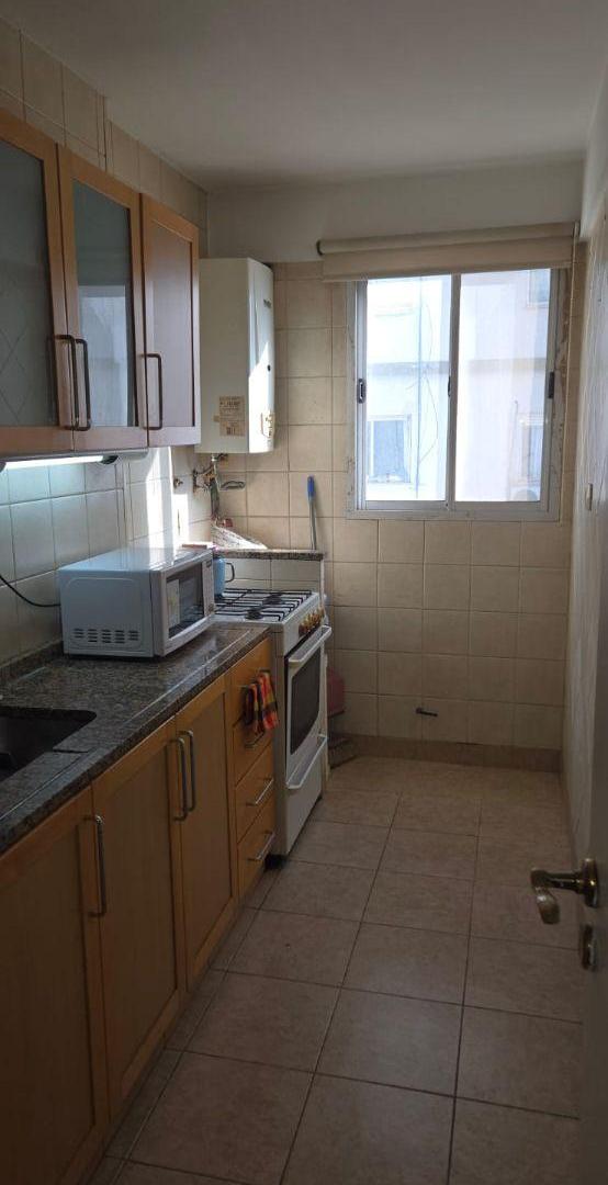 Foto de ALQUILER- DEPARTAMENTO 2 AMBIENTES LATERAL!, imagen 3