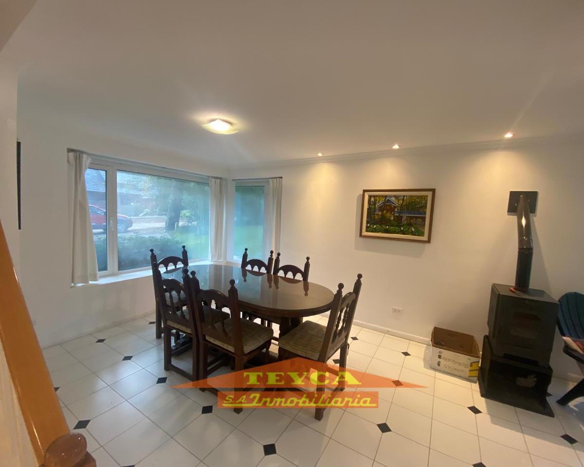 VENTA, Casa 5 AMBIENTES C/ GARAGE CERRADO - ZONA Golf Nuevo, PINAMAR