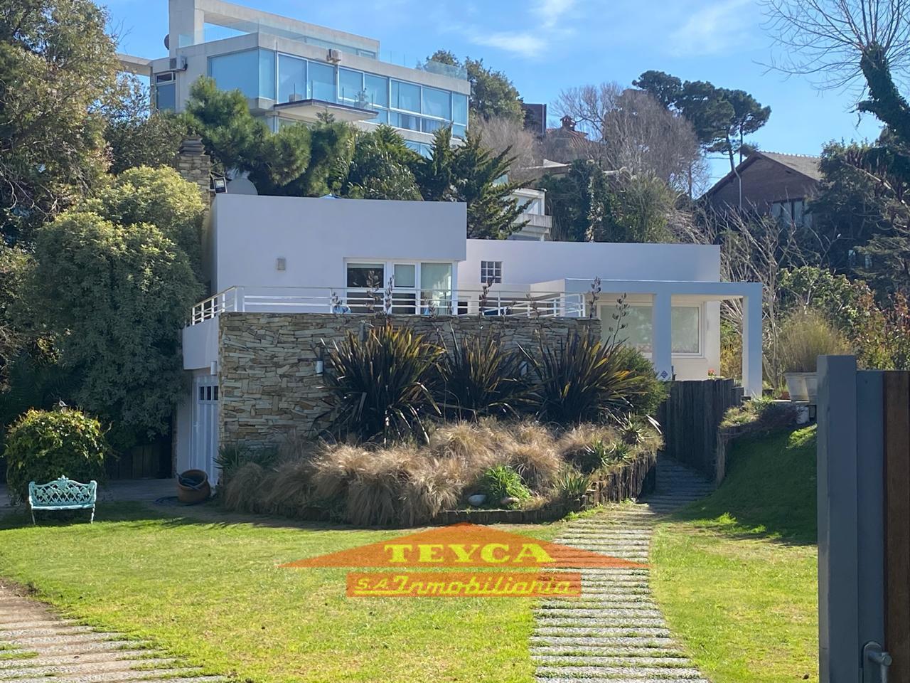 Casa en  VENTA, 3 AMBIENTES, ZONA CENTRO, PINAMAR