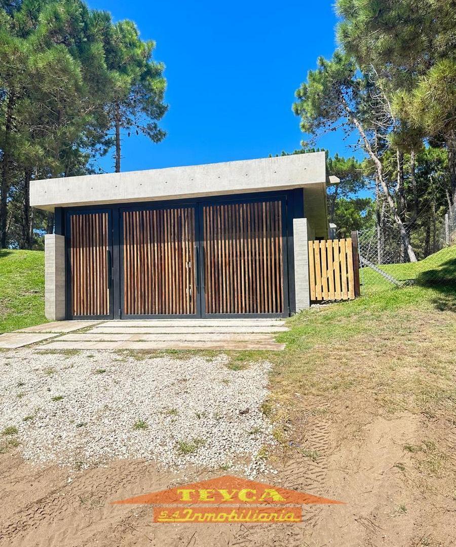 Casa en venta, 4 ambientes, Barrio Cerrado Los Pioneros, Pinamar