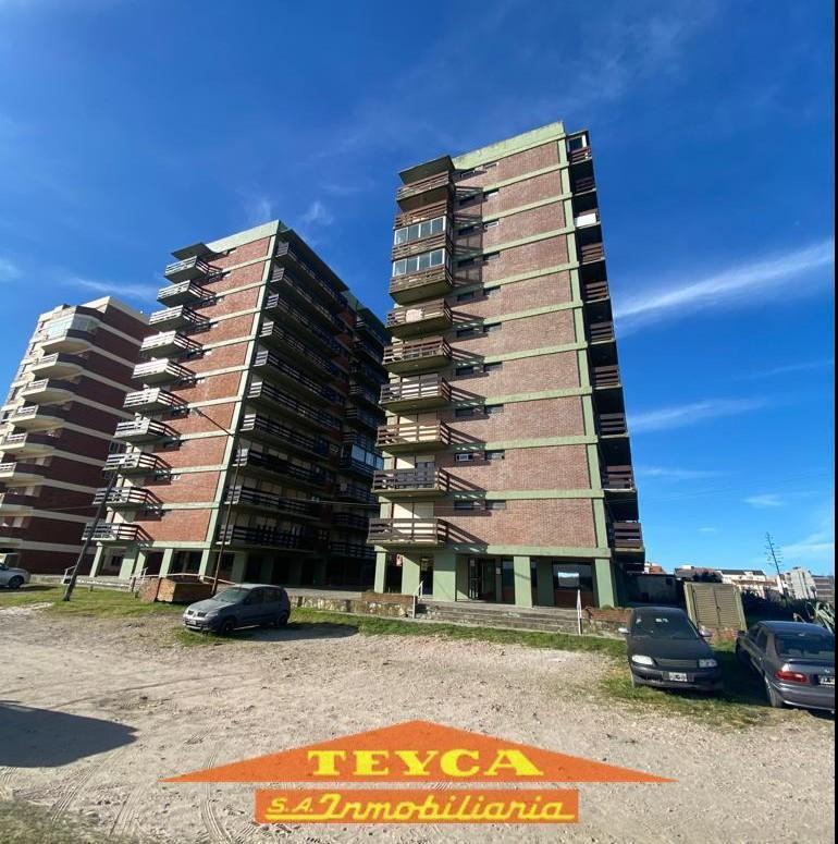 Venta, departamento de 3 ambientes C/ cochera, zona Sur playa, Pinamar