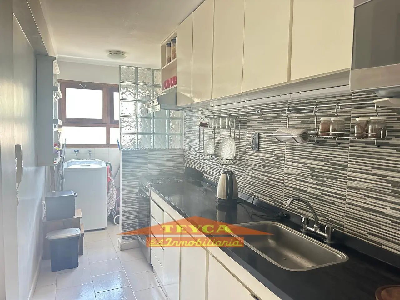 Venta, departamento de 3 ambientes C/ cochera, zona Sur playa, Pinamar 4