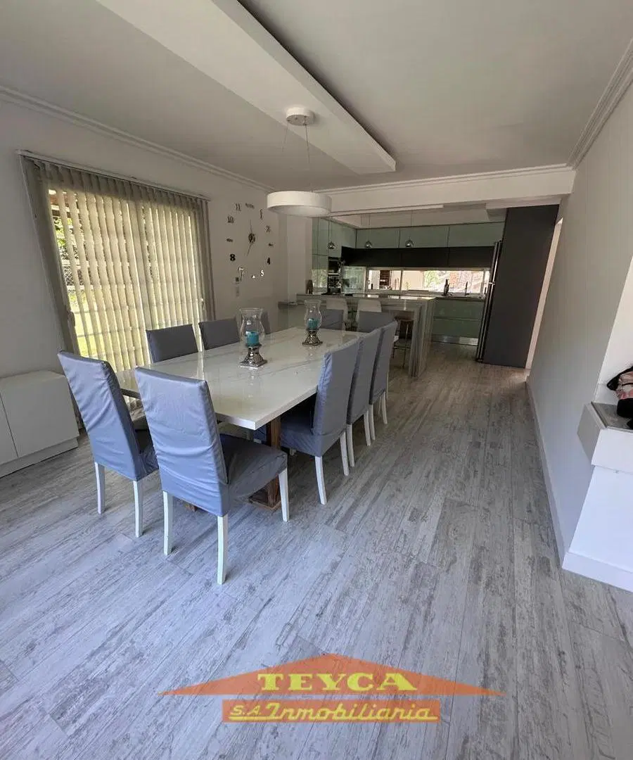 VENTA CASA DE 5 AMBIENTES | ZONA GOLF PINAMAR 1