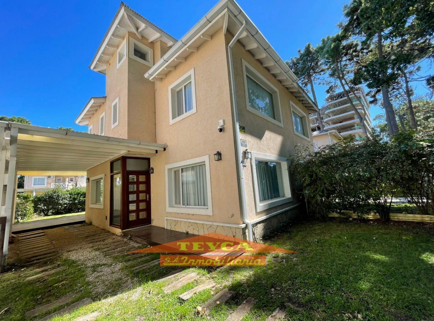 En venta PH, de 4 ambientes, zona B5 , Pinamar
