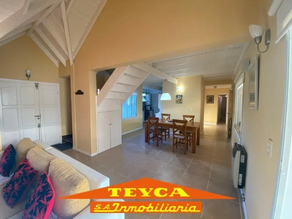 CASA DE 4 AMBIENTES, ZONA LASALLE, A LA VUELTA DEL MAR!!! 2