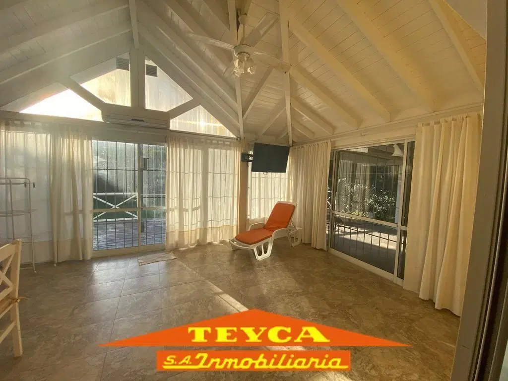CASA DE 4 AMBIENTES, ZONA LASALLE, A LA VUELTA DEL MAR!!! 4
