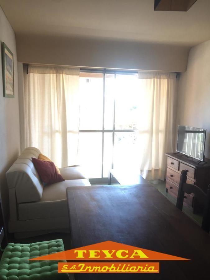 Foto de VENTA Depto de 2 amb con cochera- Centro Pinamar, imagen 5