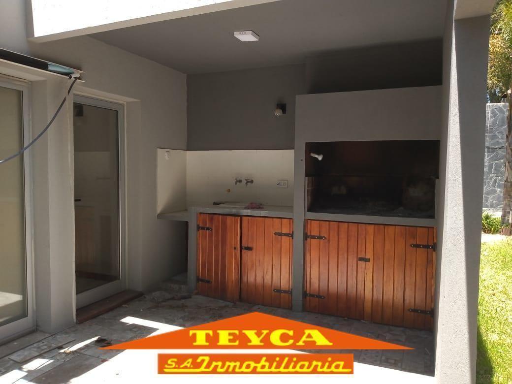 Foto de ALQUILER TEMPORARIO, CASA DE 7 AMBIENTES, ZONA CENTRO PINAMAR, imagen 4