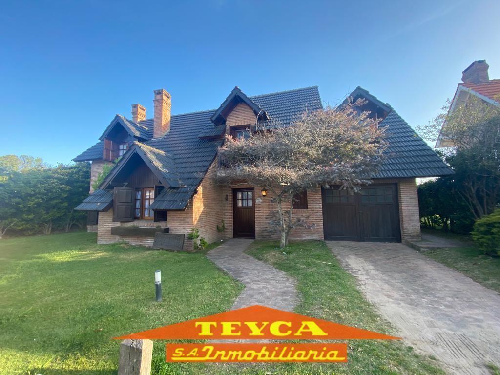 Foto de ALQUILER TEMPORARIO, CASA DE 5 AMBIENTES, ZONA NORTE PINAMAR, imagen 1