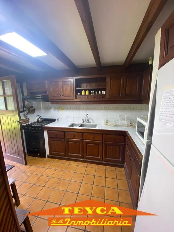 Foto de ALQUILER TEMPORARIO, CASA DE 5 AMBIENTES, ZONA NORTE PINAMAR, imagen 2