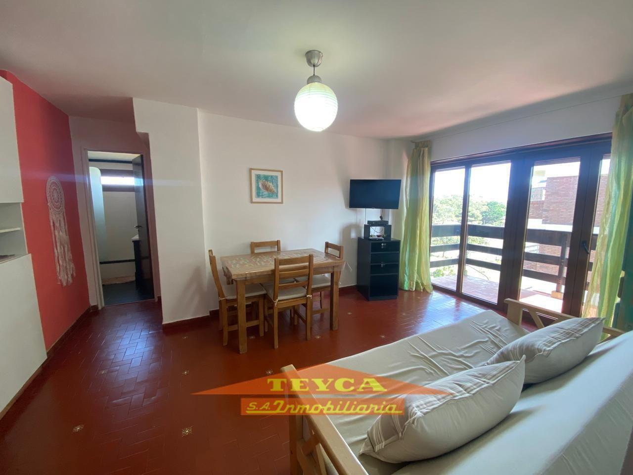Foto de ALQUILER TEMPORARIO - DEPTO DE 2 AMBIENTE CON COCHERA, ZONA SUR PLAYA, imagen 3