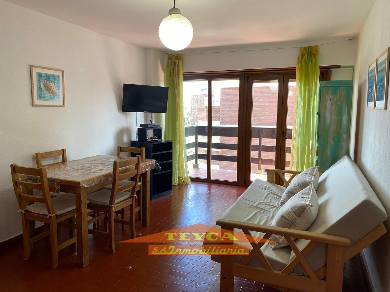 Foto de ALQUILER TEMPORARIO - DEPTO DE 2 AMBIENTE CON COCHERA, ZONA SUR PLAYA, imagen 1