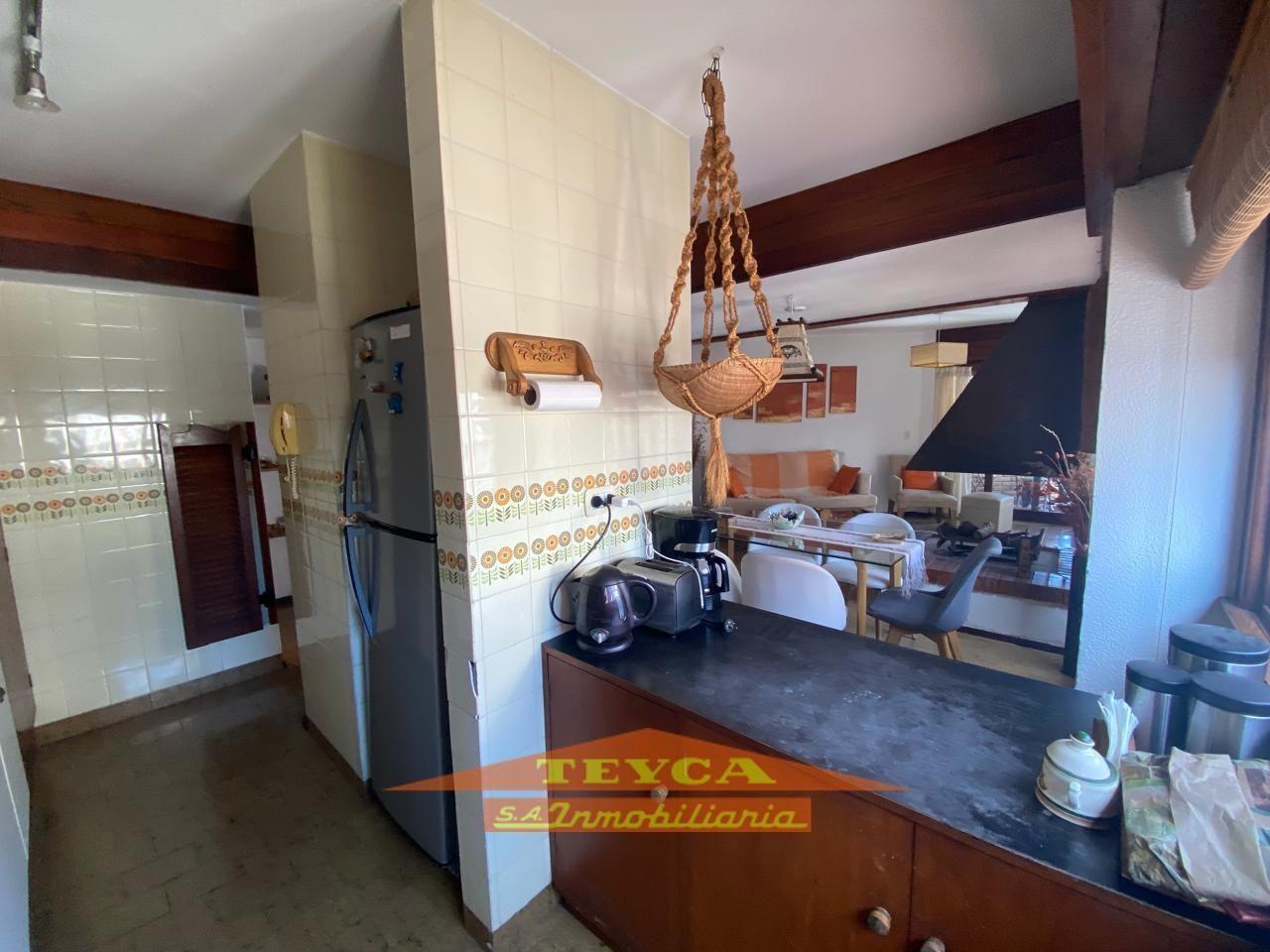 Foto de ALQUILER TEMPORARIO - DEPARTAMENTO DE 4 AMB CON COCHERA, ZONA CENTRO, imagen 5