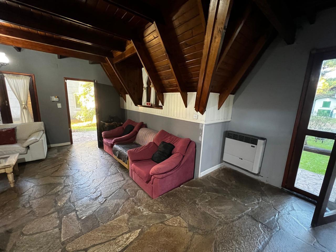 Foto de ALQUILER TEMPORARIO Casa de 4 ambientes - Pinamar Norte, muy cerca del, imagen 1