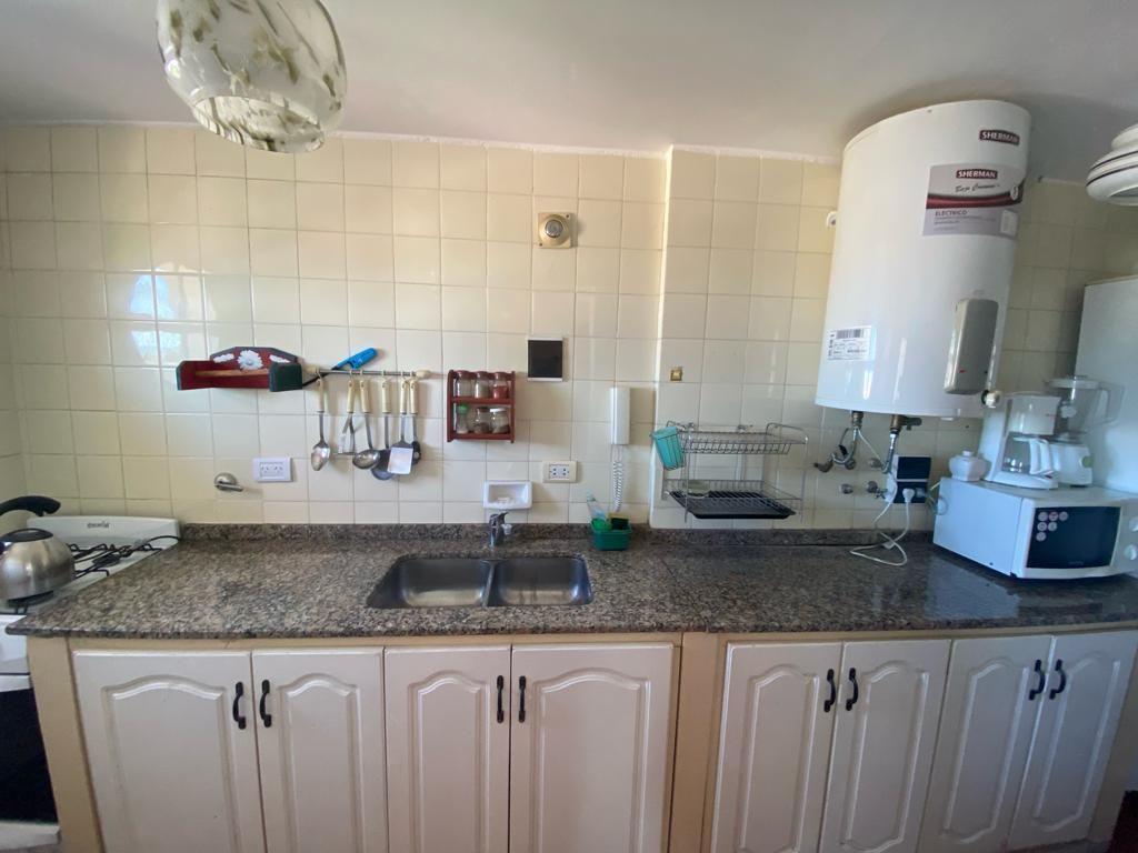 Foto de Alquiler temporario - Departamento 3 amb, zona Centro Pinamar, imagen 2