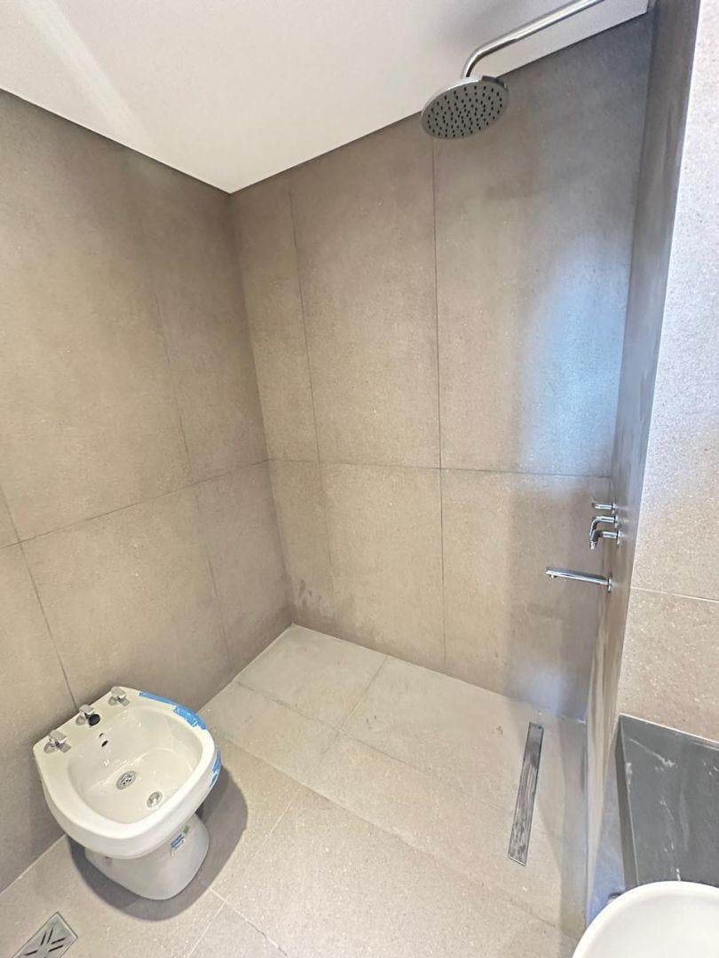 Foto de Departamento de 2 ambientes, venta en pozo, Pinamar Centro, imagen 2