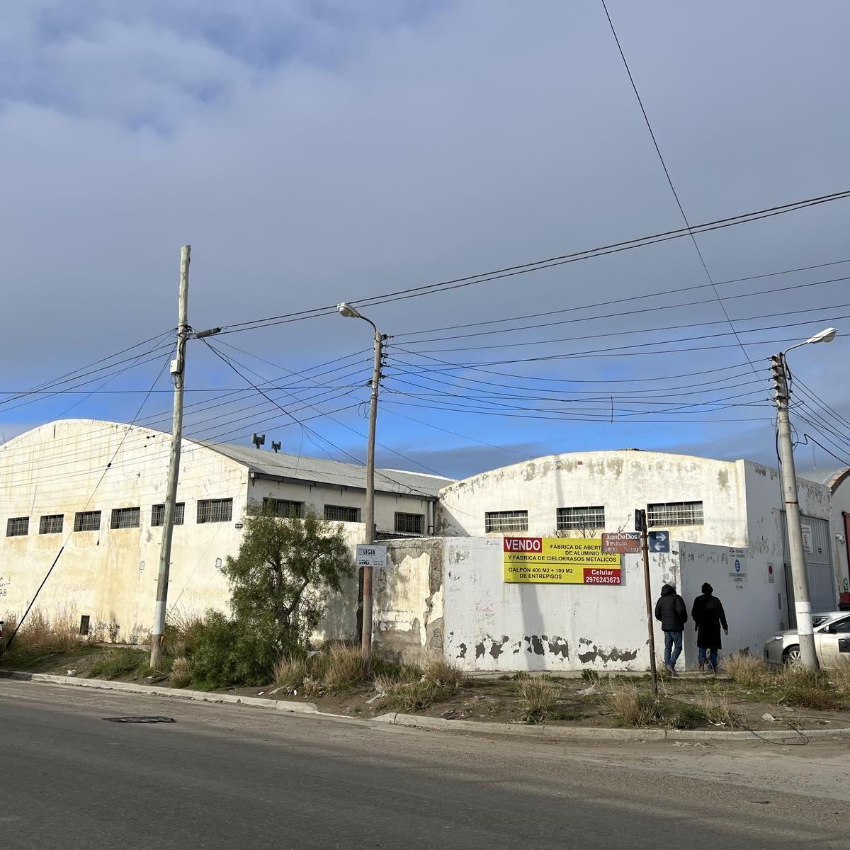 Nave Industrial en Calle Juan de Dios Trevisan 5