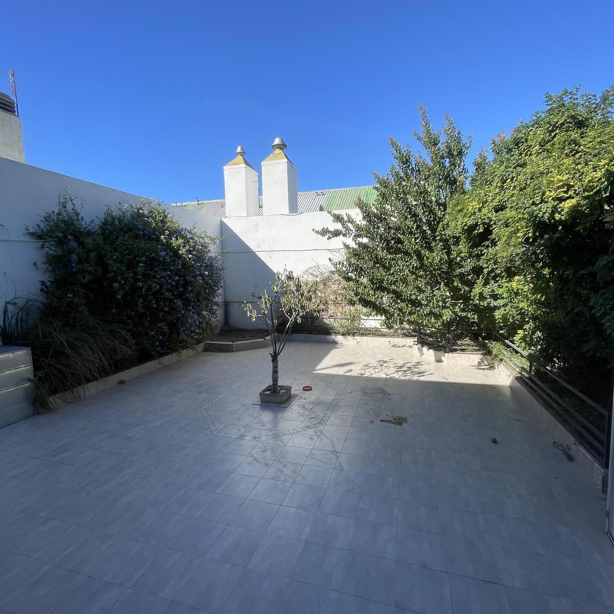 Casa en Barrio Roca 4