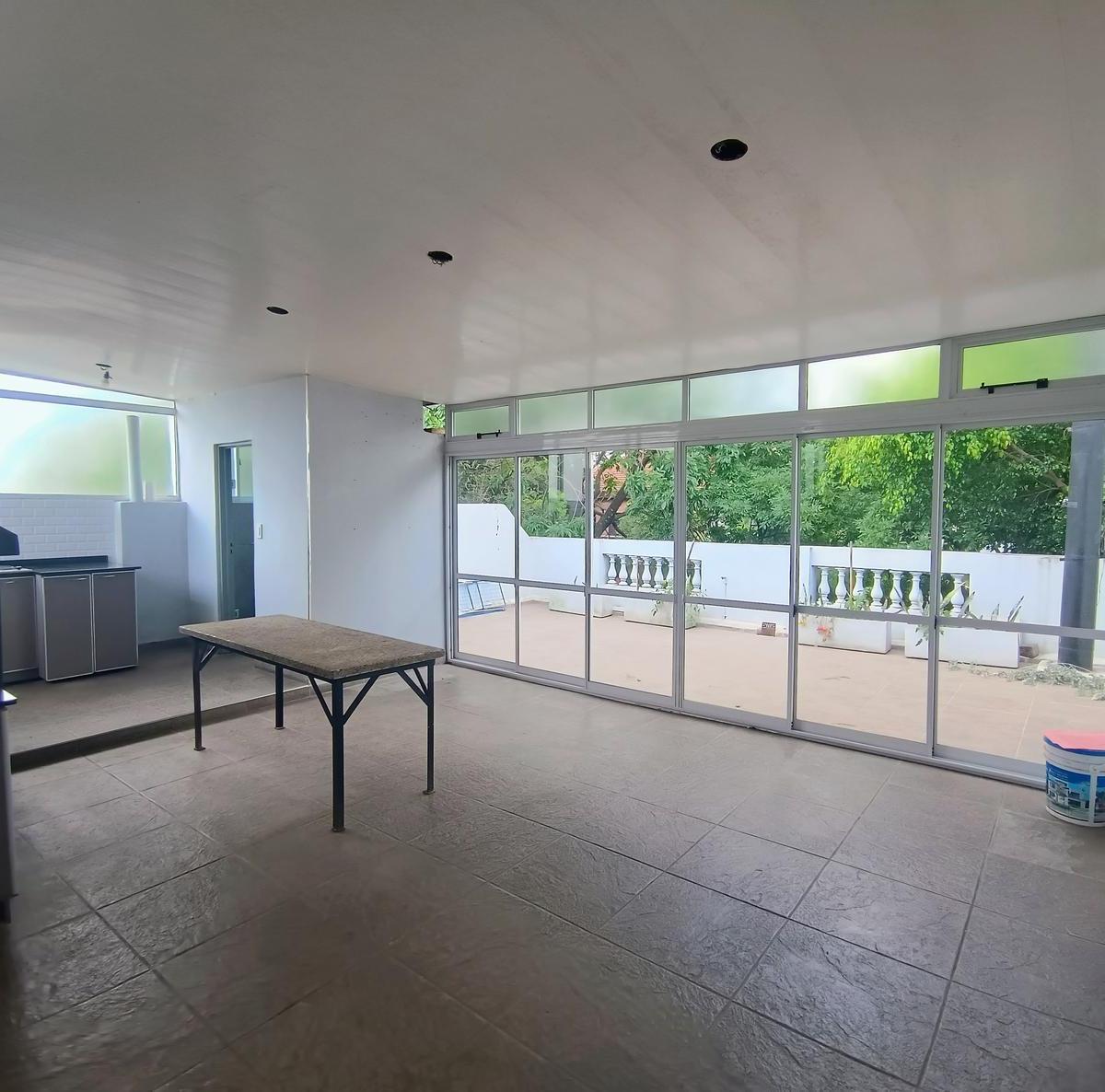 Excelente Departamento 3 Amb con Terraza Independiente y Quincho 3